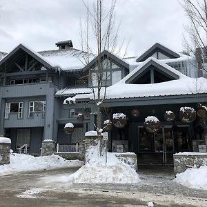 Glacier Lodge